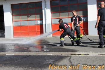 wax.at News
