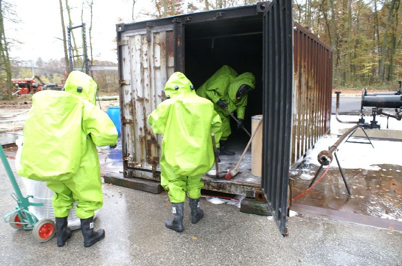 Einsatz des CSA-Trupps im Container (Foto: romsn)