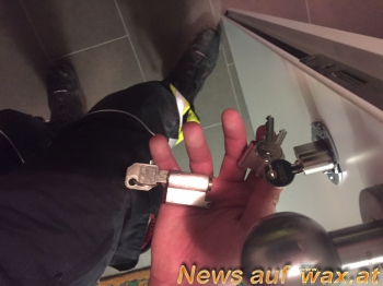 wax.at News