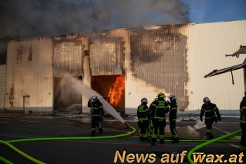 wax.at News