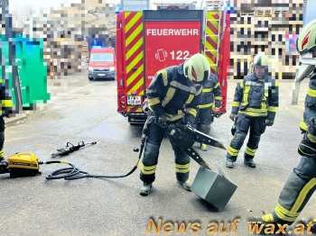 wax.at News