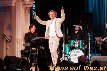 wax.at News
